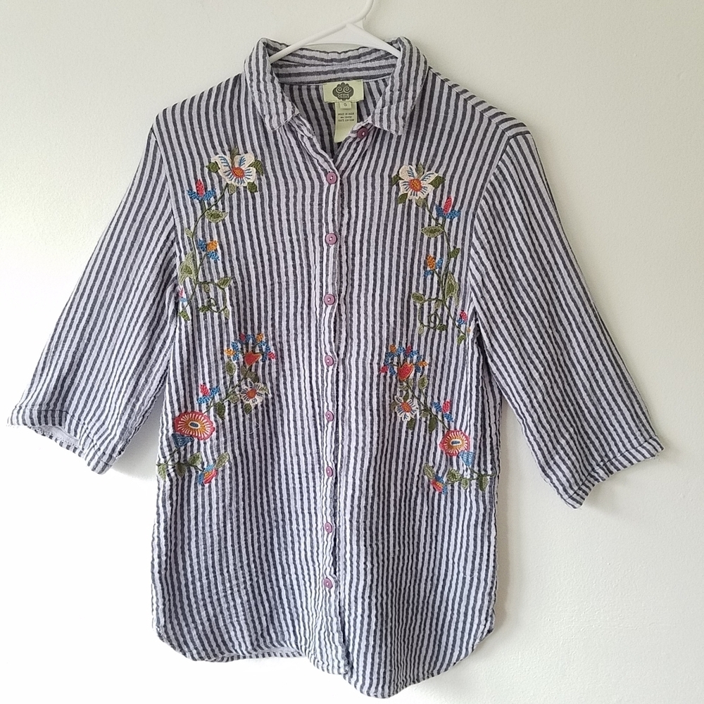 CC Catalog Classics Embroidered Floral Gauzy Cotton Striped Button Front Shirt